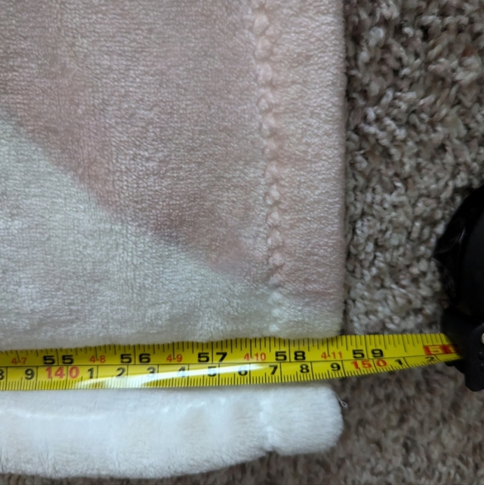 Britney Spears Femme Fatale Oversized MINKY Velveteen Blanket 2011 Era 80.5" - Picture 4 of 5